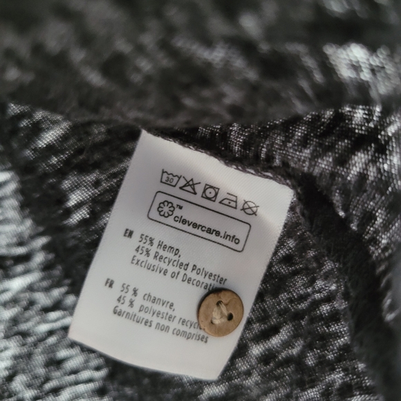 Tentree Linen Long Sleeve - Picture 3 of 3